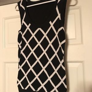 The Limited Sweater vest size M